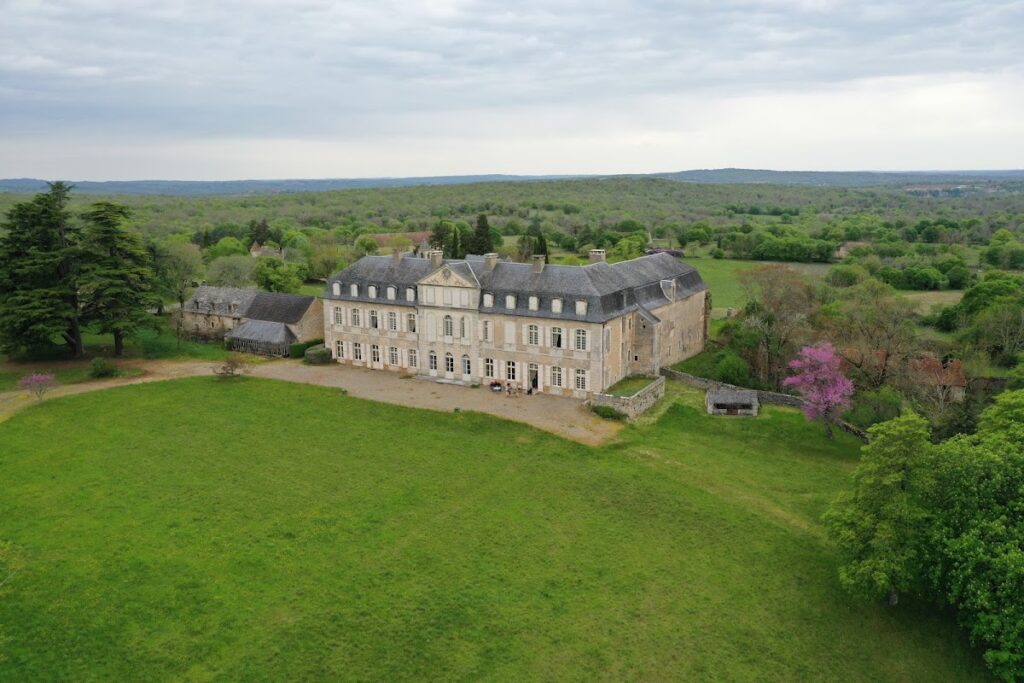Château de la Pannonie: A Classicist Baroque Residence in France 3 Château de la Pannonie