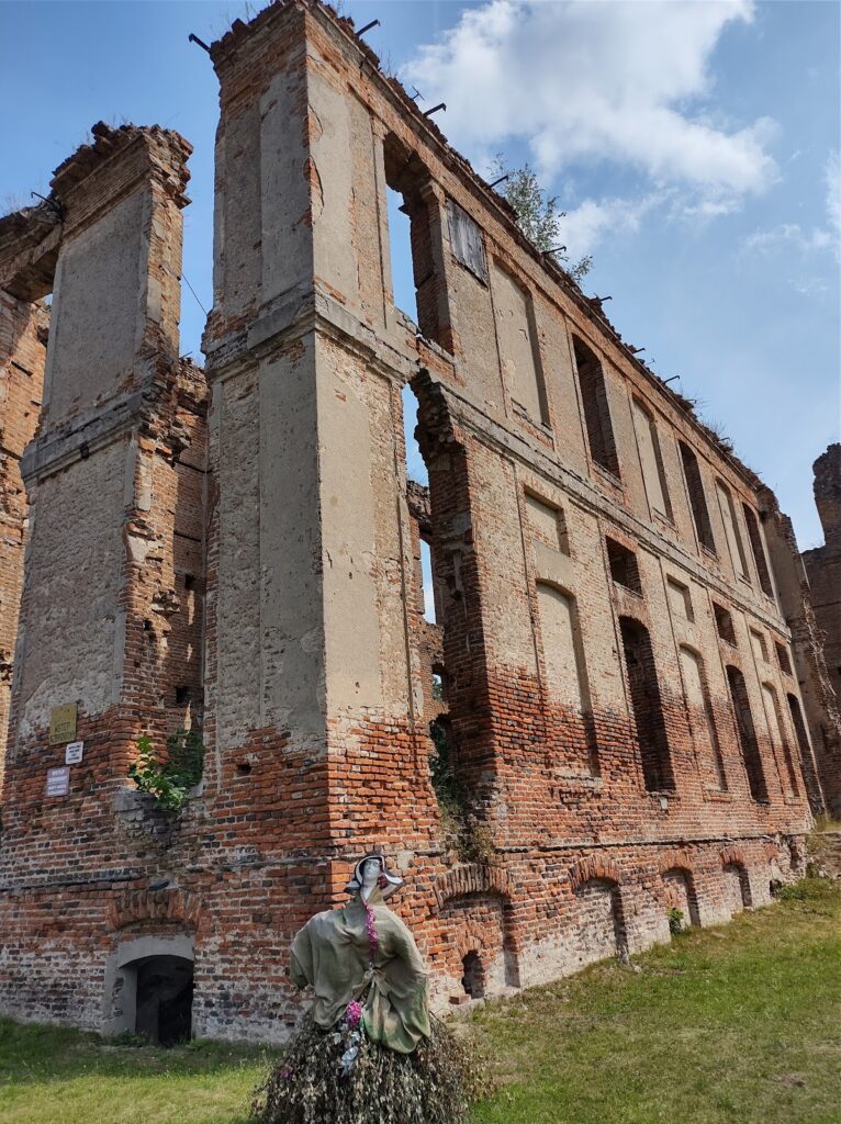 Finckenstein Palace in Kamieniec: A Prussian Late Baroque Residence 4 Finckenstein Palace in Kamieniec