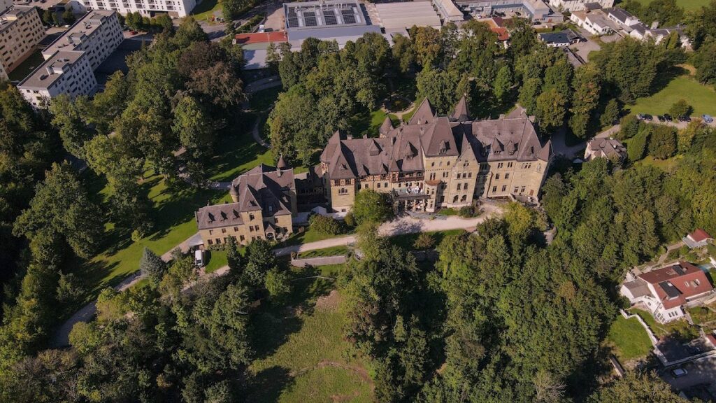 Schloss Cumberland: A Guelph Dynastic Residence in Austria 3 Schloss Cumberland