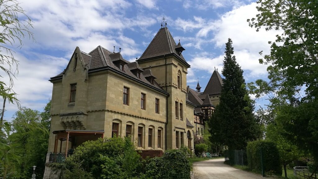 Schloss Cumberland: A Guelph Dynastic Residence in Austria 4 Schloss Cumberland