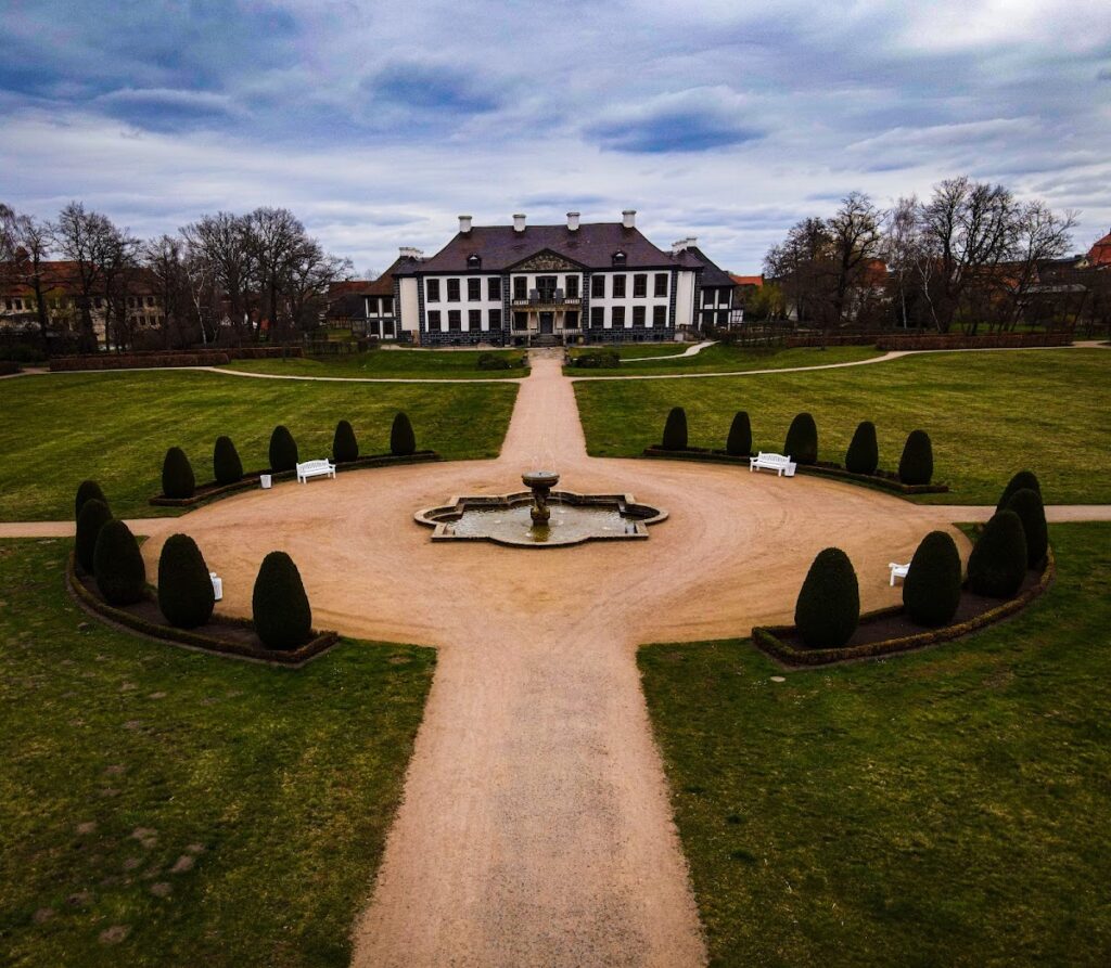 Oranienbaum Palace: A Dutch-Influenced Baroque Residence in Germany 3 Oranienbaum Palace