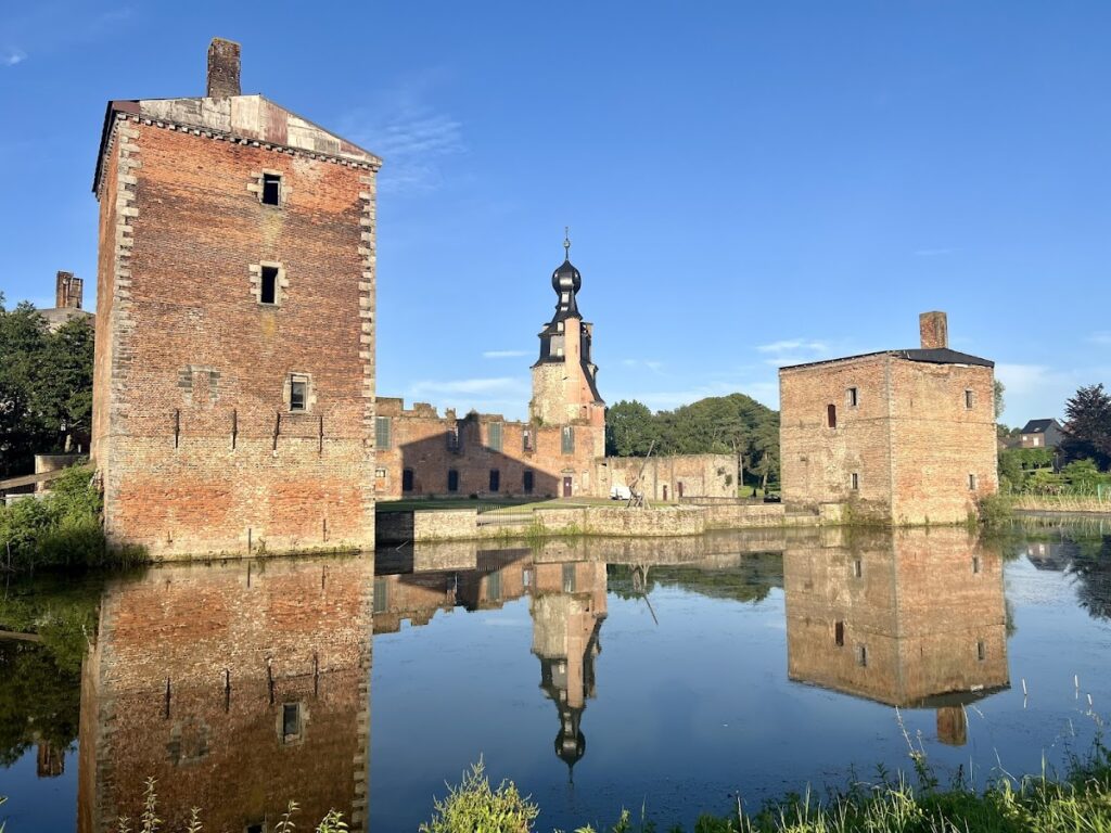 Havré Castle: A Medieval Fortress and Renaissance Residence in Belgium 3 Havré Castle