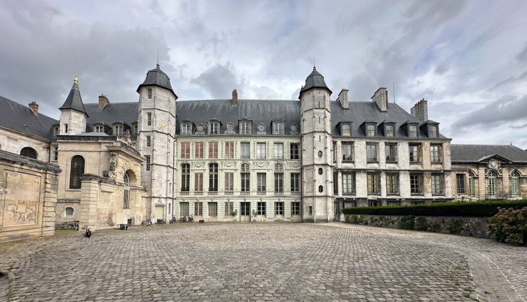 Archiepiscopal Palace, Rouen: A Historic Episcopal Residence 1 Archiepiscopal Palace, Rouen