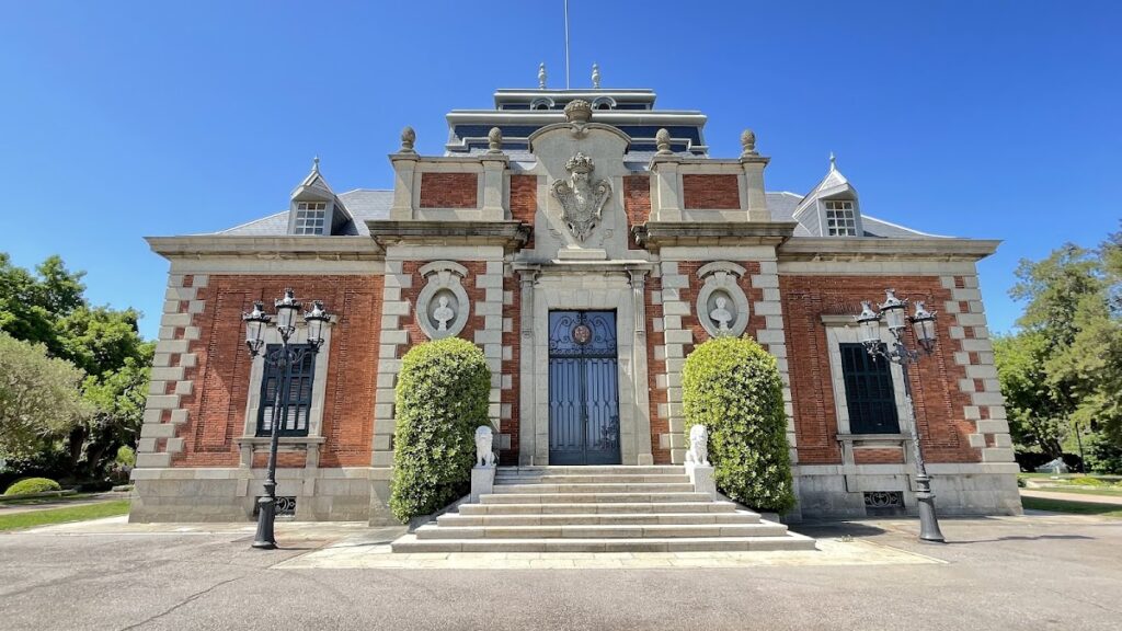 Palace of Albéniz: The Spanish Royal Residence in Barcelona 4 Palace of Albéniz