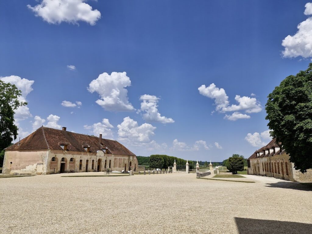 Château de Vaux (Aube): An Eighteenth-Century Pleasure Château in Fouchères 3 Château de Vaux (Aube)