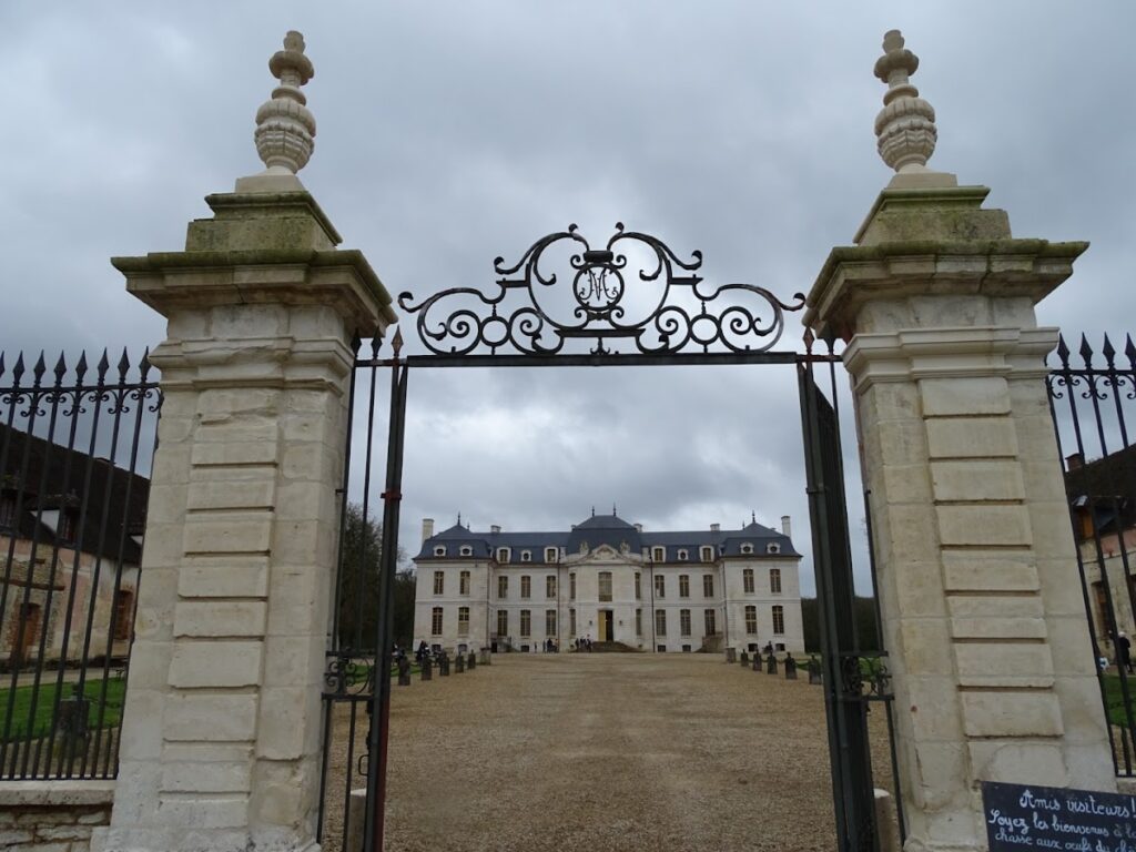 Château de Vaux (Aube): An Eighteenth-Century Pleasure Château in Fouchères 4 Château de Vaux (Aube)