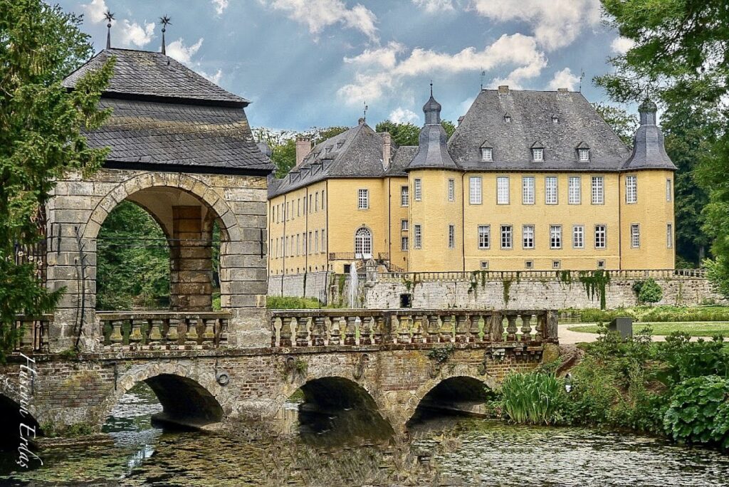 Castle Dyck: A Moated Noble Residence and Garden Heritage Centre in Germany 2 Castle Dyck