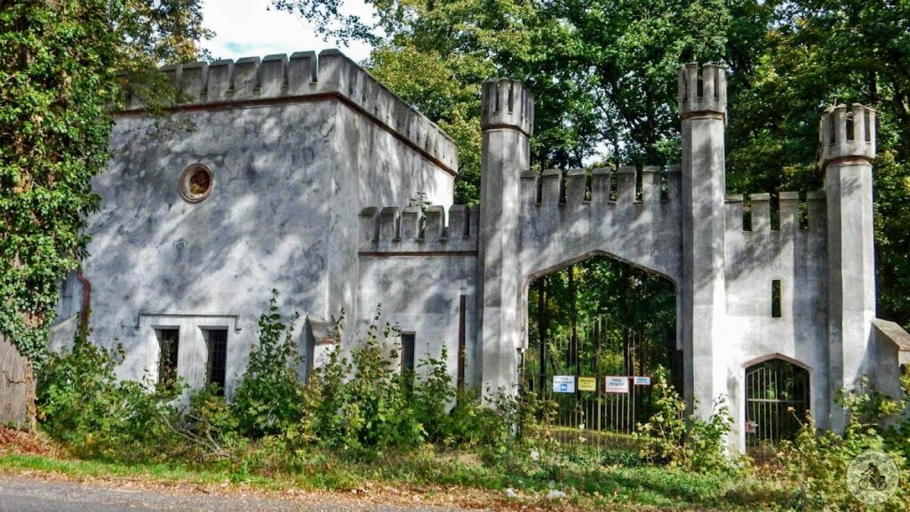 Dobra Palace: A Baroque and Neo-Gothic Estate in Poland 4 Dobra Palace