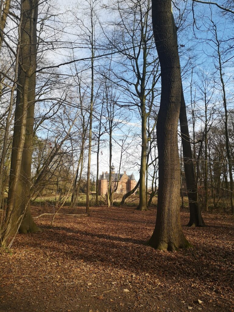 Rumbeke Castle: A Renaissance Water Castle in Belgium 4 Rumbeke Castle