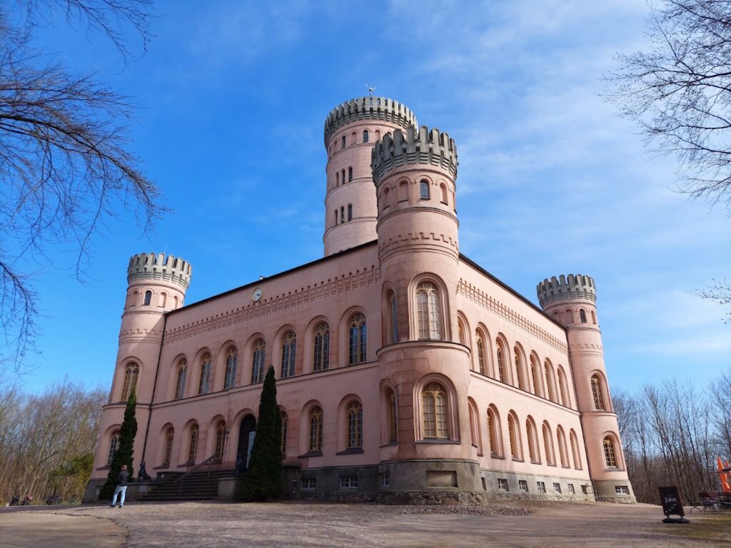 Granitz Hunting Lodge: A Nineteenth-Century Hunting Residence in Germany 1 Granitz Hunting Lodge