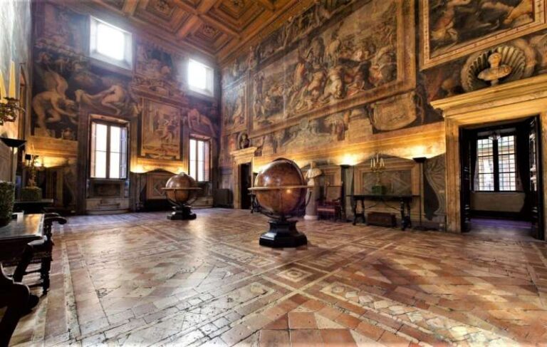 Palazzo Sacchetti: A Late-Renaissance Palace on Via Giulia in Rome