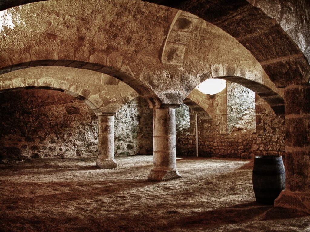 Château du Bois Thibault: A Fortified Seigneurial Castle in France 4 Château du Bois Thibault