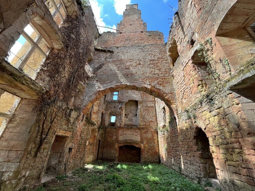Château du Paluel: A Fifteenth-Century Fortified Residence in France 5 Château du Paluel