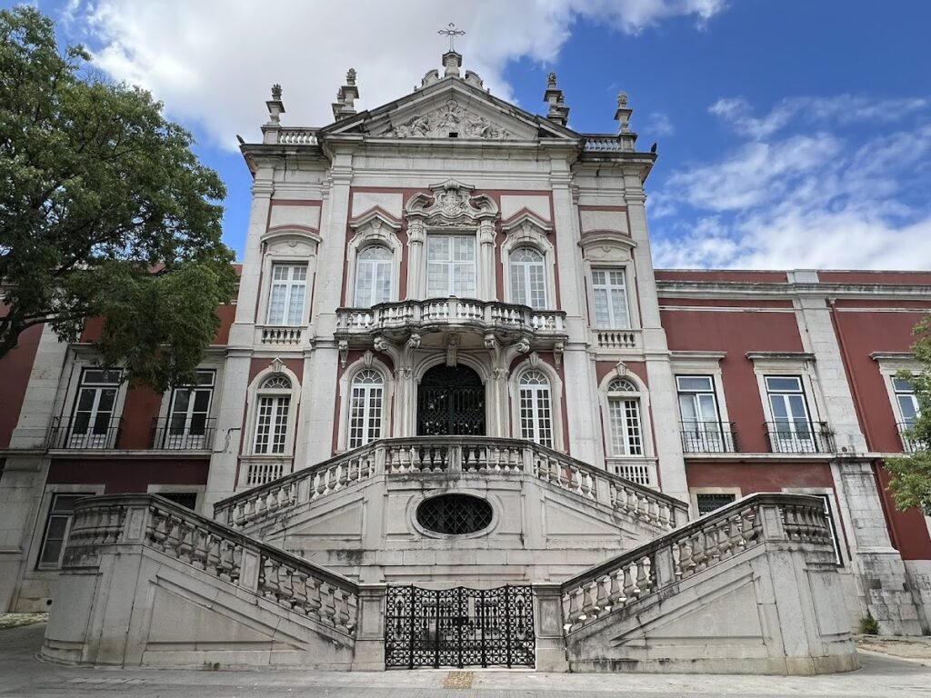 Palácio da Bemposta: A Royal Palace and Military Academy in Lisbon 1 Palácio da Bemposta