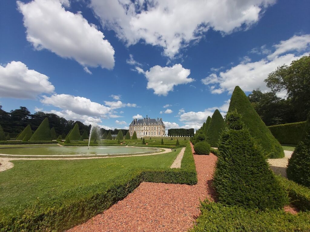 Castle of Sceaux: A Historic Château and Museum in France 2 Castle of Sceaux