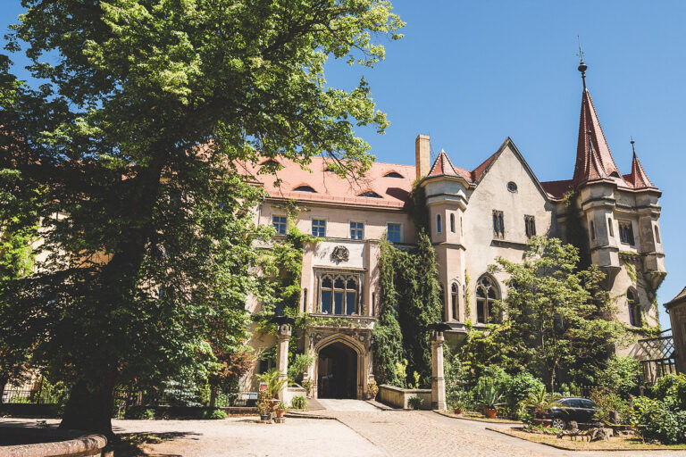 Schloss Püchau: A Tudor Revival Manor House in Germany