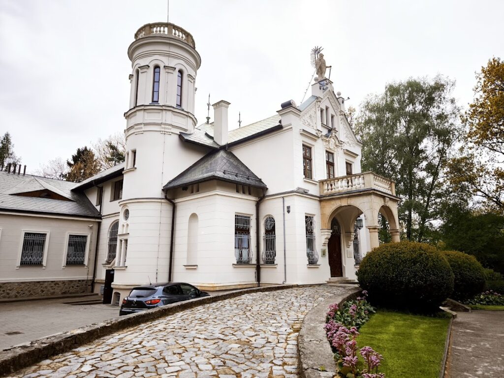 Henryk Sienkiewicz Museum in Oblęgorek: A Writer’s Country Residence 1 Henryk Sienkiewicz Museum in Oblęgorek