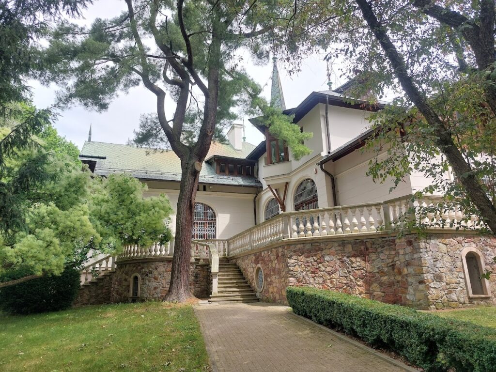 Henryk Sienkiewicz Museum in Oblęgorek: A Writer’s Country Residence 3 Henryk Sienkiewicz Museum in Oblęgorek