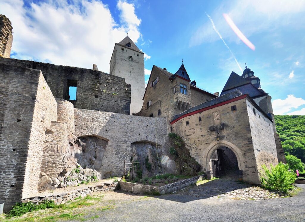 Bürresheim Castle: A Medieval Noble Residence in Germany 5 Bürresheim Castle