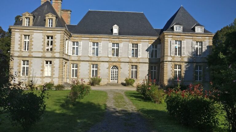 Château de Souys: A Seventeenth-Century Private Residence in France