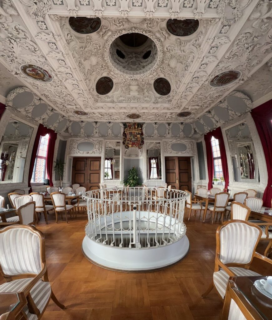 Elisabethenburg Palace