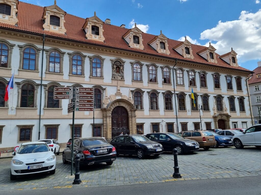 Wallenstein Palace: A Princely Residence and Early Baroque Monument in Prague 3 Wallenstein Palace