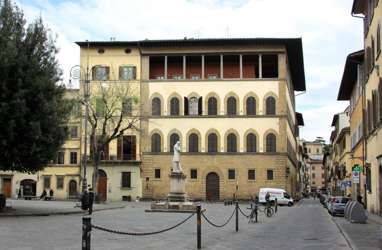 Palazzo Guadagni: A Renaissance Palace in Florence
