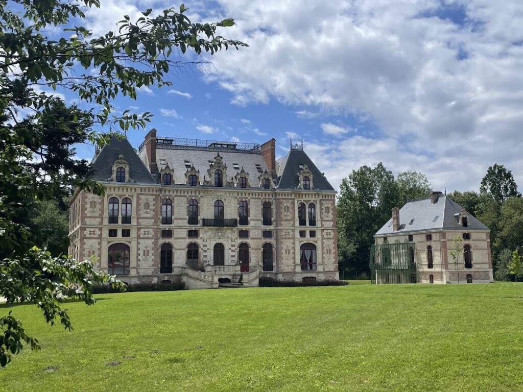 Château de Bonnelles: A Historic Country House in France 1 Château de Bonnelles