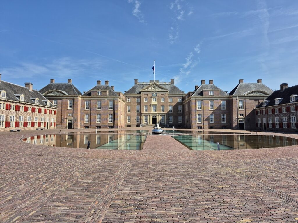 Het Loo Palace: A Dutch Baroque Royal Residence near Apeldoorn 2 Het Loo Palace