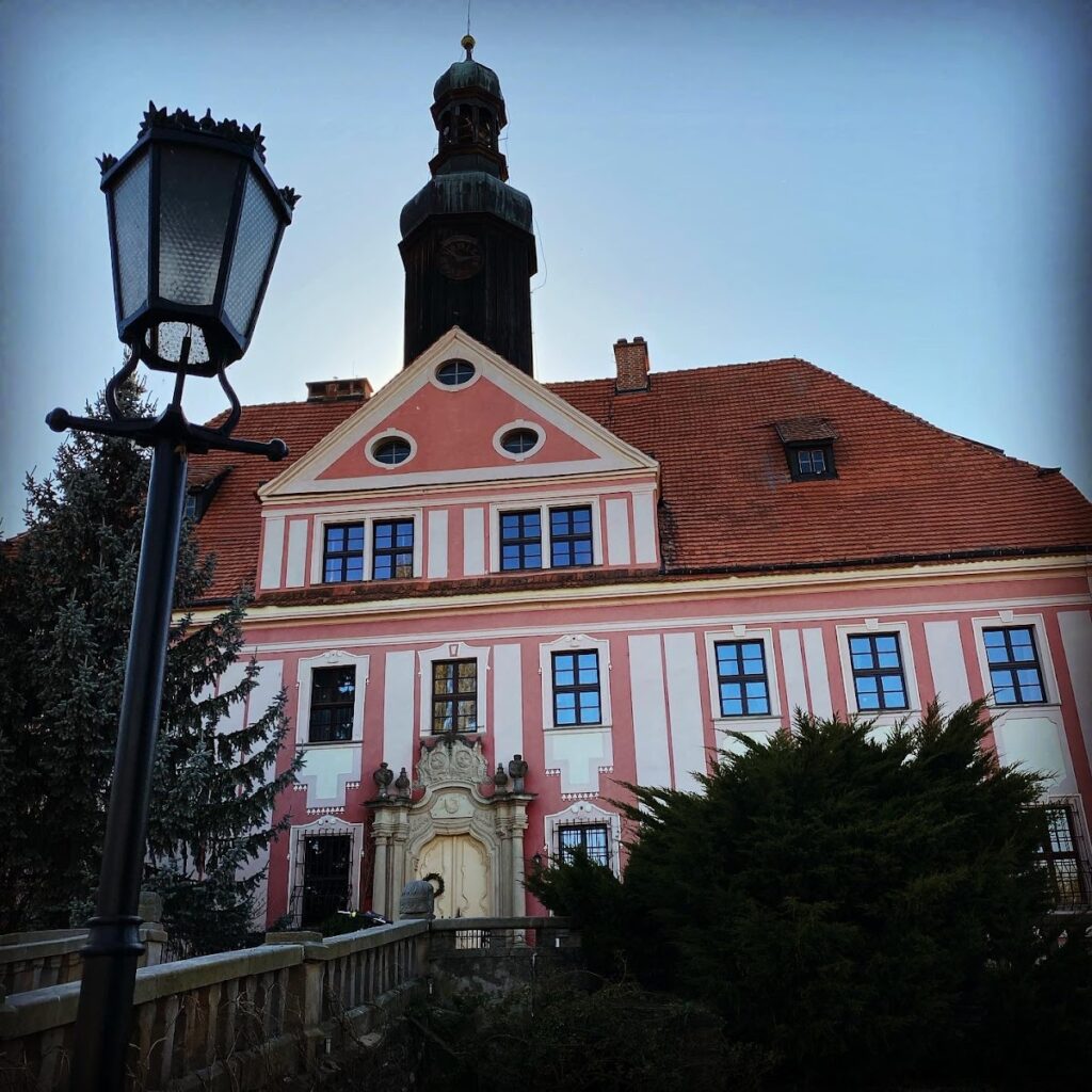 Palace in Warmątowice Sienkiewiczowskie: A Renaissance and Baroque Estate 4 palace in Warmątowice Sienkiewiczowskie