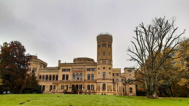 Schloss Neetzow: A Neogothic Manor House and Estate in Germany