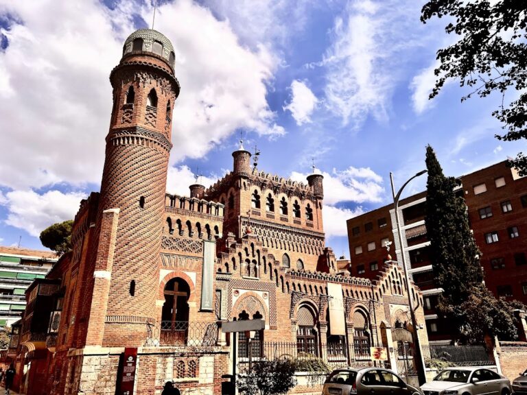 Palace of Laredo: An Eclectic Neo-Mudejar Residence in Alcalá de Henares