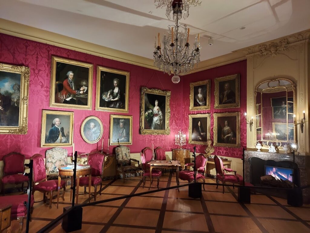 Prangins Castle: A Baroque Residence and Swiss National Museum 5 Prangins Castle