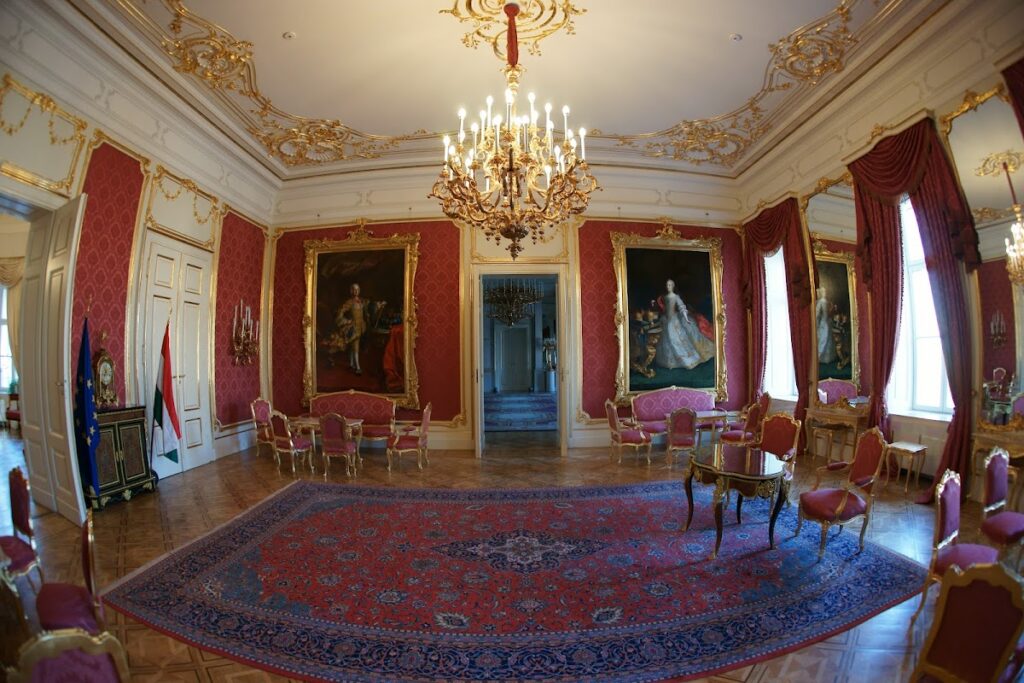 Sándor Palace
