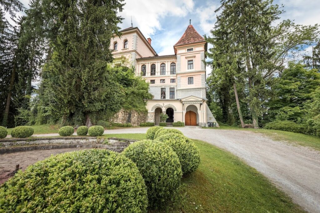 Schloss Greißenegg: A Medieval Castle and Historicist Country House in Austria 1 Schloss Greißenegg