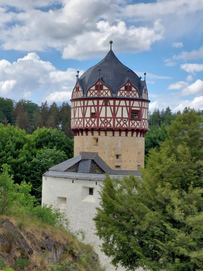 Burgk Castle: Medieval Fortress and Reuss Hunting Palace in Germany 3 Burgk Castle