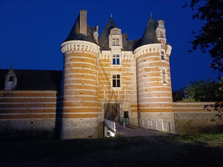 Château de Mortiercrolles: A Louis XII-Style Castle in France