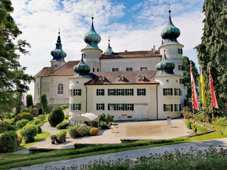 Artstetten Castle: Habsburg Residence and Hohenberg Memorial in Austria