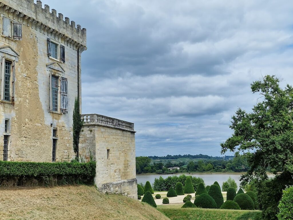 Château de Vayres: A Medieval Fortress and Renaissance Residence in France 5 Château de Vayres