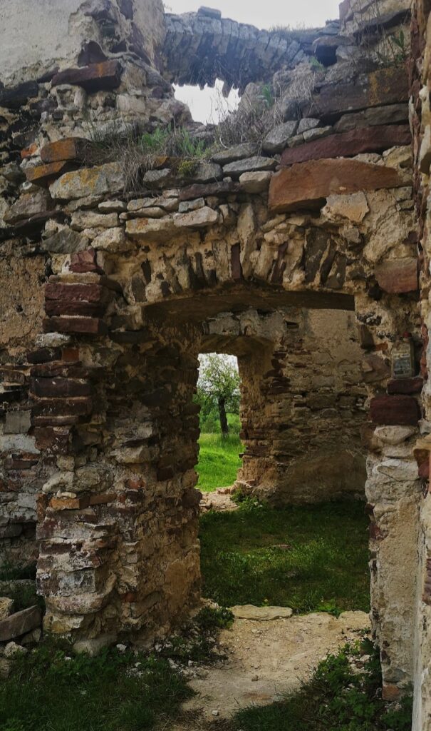 Pidzamochok Castle: A Bastion Fortification in Ukraine 4 Pidzamochok Castle