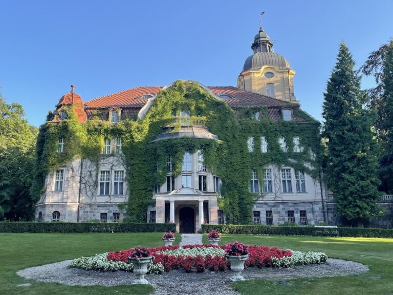 Palace in Łężany: A Neobaroque Family Residence in Poland