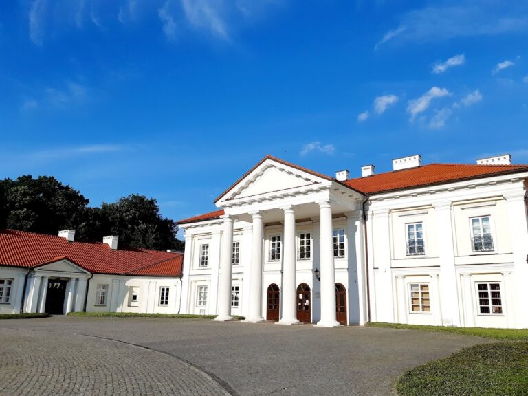 Ogiński Palace in Siedlce: A Baroque Palace Transformed into a Classicist Residence
