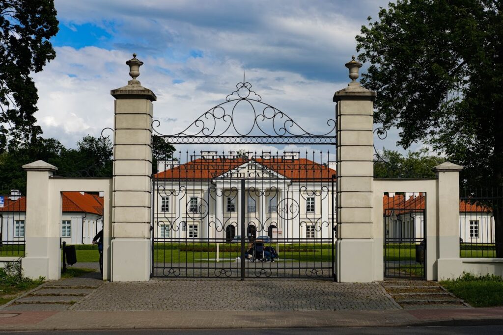 Ogiński Palace in Siedlce: A Baroque Palace Transformed into a Classicist Residence 2 Ogiński Palace in Siedlce