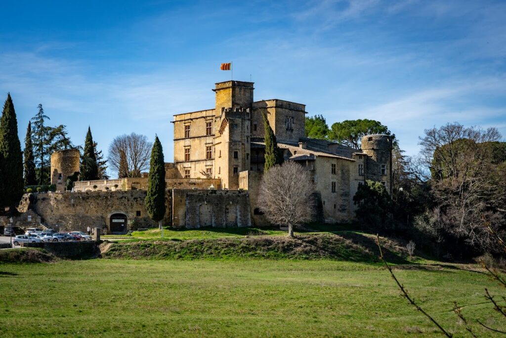 Château de Lourmarin: A Medieval Fortress and Renaissance Residence in France 2 Château de Lourmarin