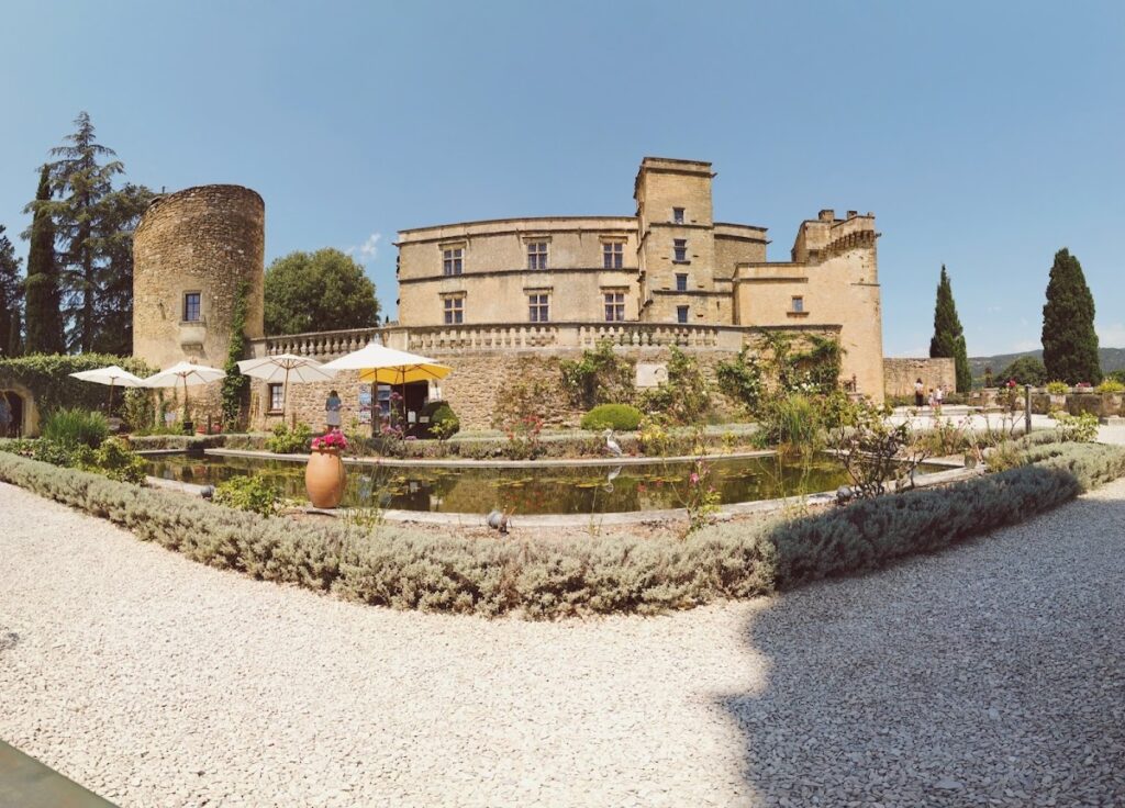Château de Lourmarin: A Medieval Fortress and Renaissance Residence in France 4 Château de Lourmarin