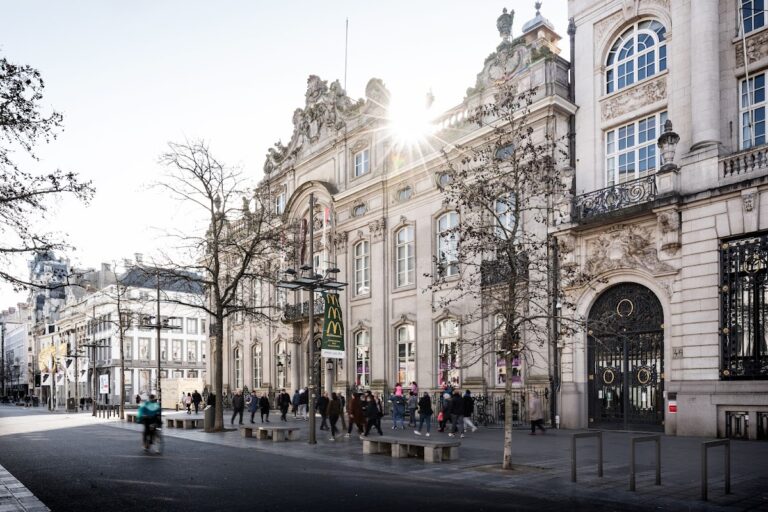 Paleis op de Meir: An Eighteenth-Century City Palace in Antwerp