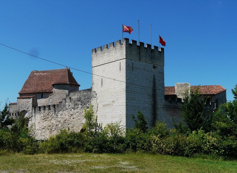 Château de Grignols: A Fortified Château in France