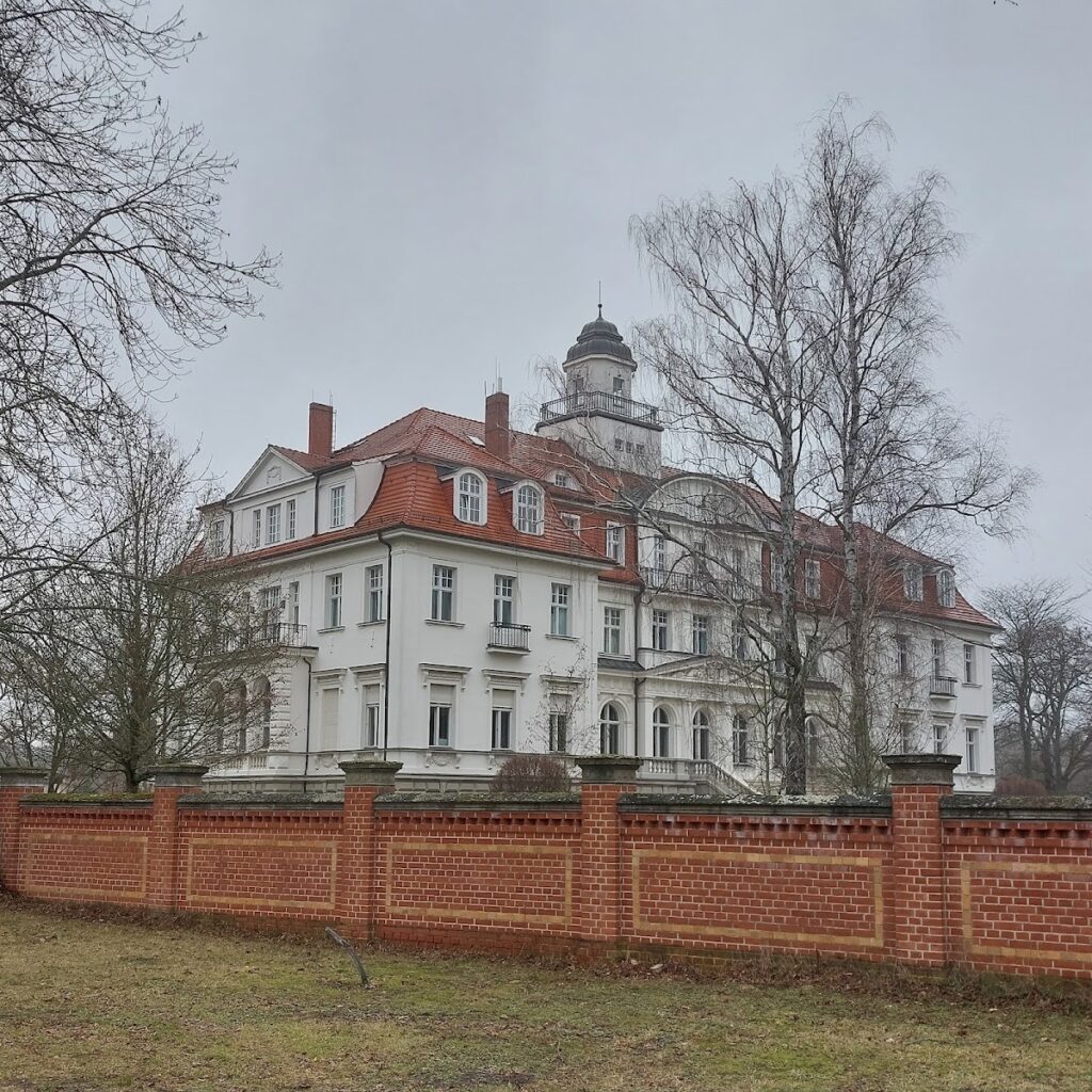 Schloss Genshagen: A Former Manor House and Conference Estate in Germany 2 Schloss Genshagen