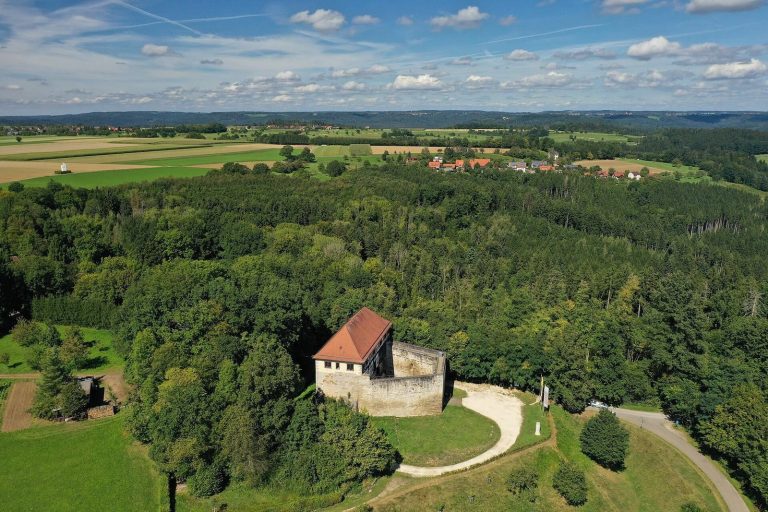 Wäscherschloss: A Medieval Hilltop Castle in Germany