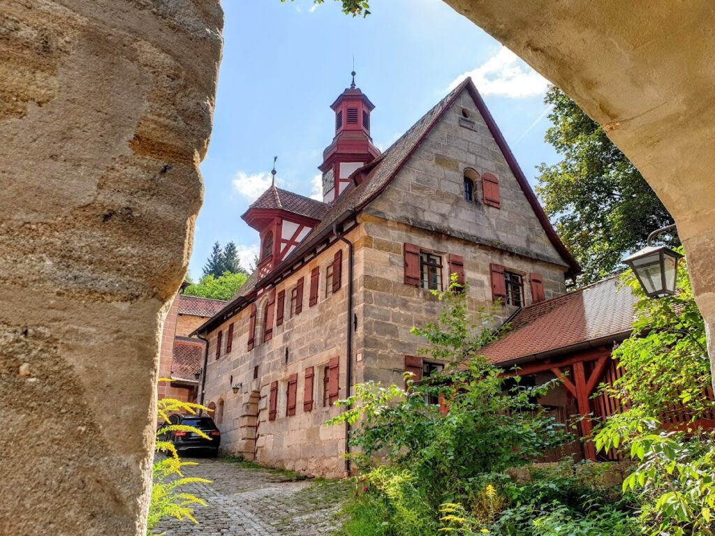 Schloss Grünsberg: A Medieval Castle and Baroque Palace in Germany 2 Schloss Grünsberg